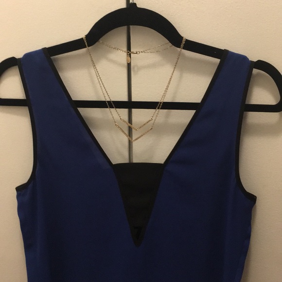 Double Chevron Rhinestone Necklace - Picture 2 of 4